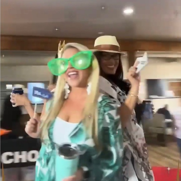 Dresses & Skirts - 🏷️ Eva’s Tag List for Awesome Shows